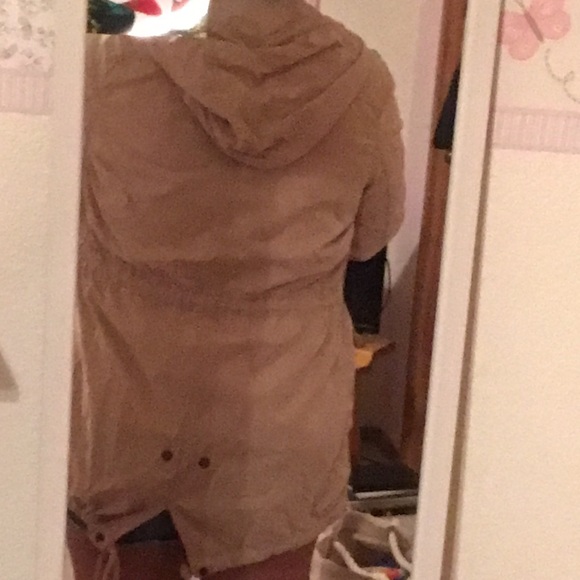 Old navy 2 in 1 jacket. Tan yellow hood pockets zipper Sz L removable - Picture 5 of 13